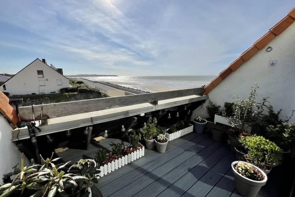 Duplex Avec Jacuzzi Vue Imprenable Sur La Baie De Wissant Apartment Exterior photo