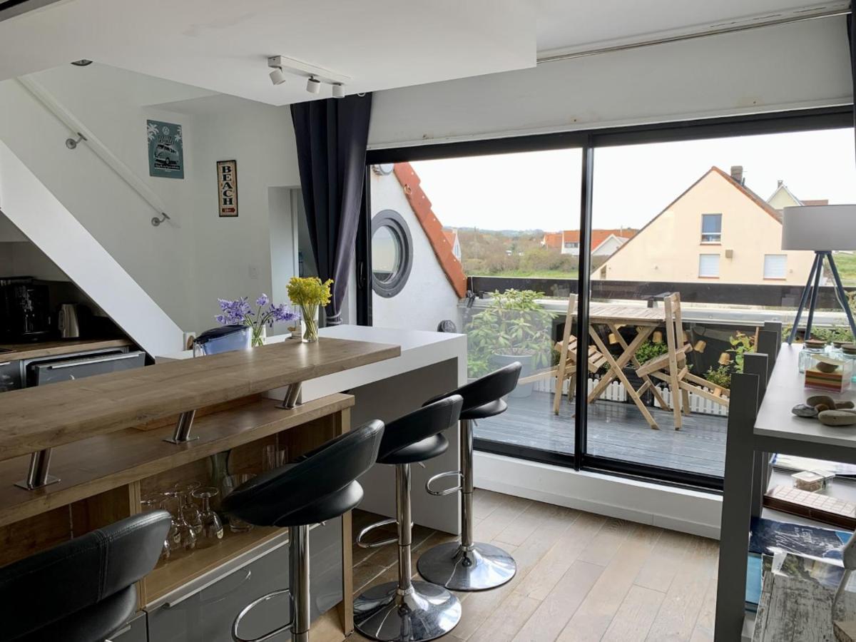 Duplex Avec Jacuzzi Vue Imprenable Sur La Baie De Wissant Apartment Exterior photo
